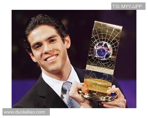 185足球球星突破极限展现非凡才华助力球队迈向新辉煌 185足球球星突破极限展现非凡才华助力球队迈向新辉煌