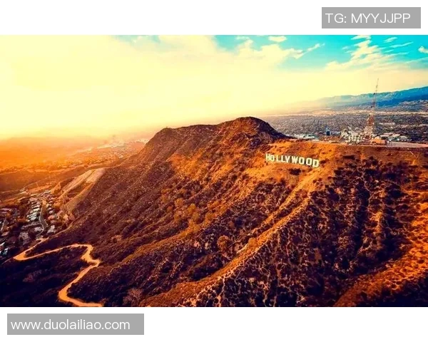 足球巨星崛起之路:从默默无闻到全球瞩目的传奇成长历程 足球巨星崛起之路:从默默无闻到全球瞩目的传奇成长历程