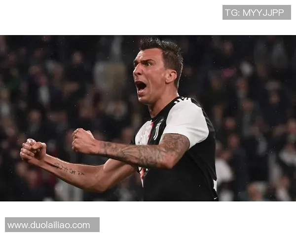 穿黑色足球鞋的球星有哪些他们的独特魅力与踢球风格解析 穿黑色足球鞋的球星有哪些他们的独特魅力与踢球风格解析